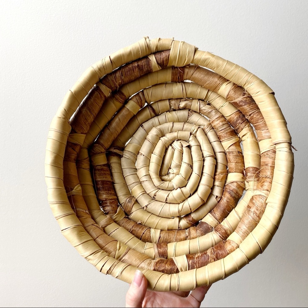 Vintage Woven Basket Bowl Wall Decor Boho Wicker Baskets Chunky MCM Farmhouse